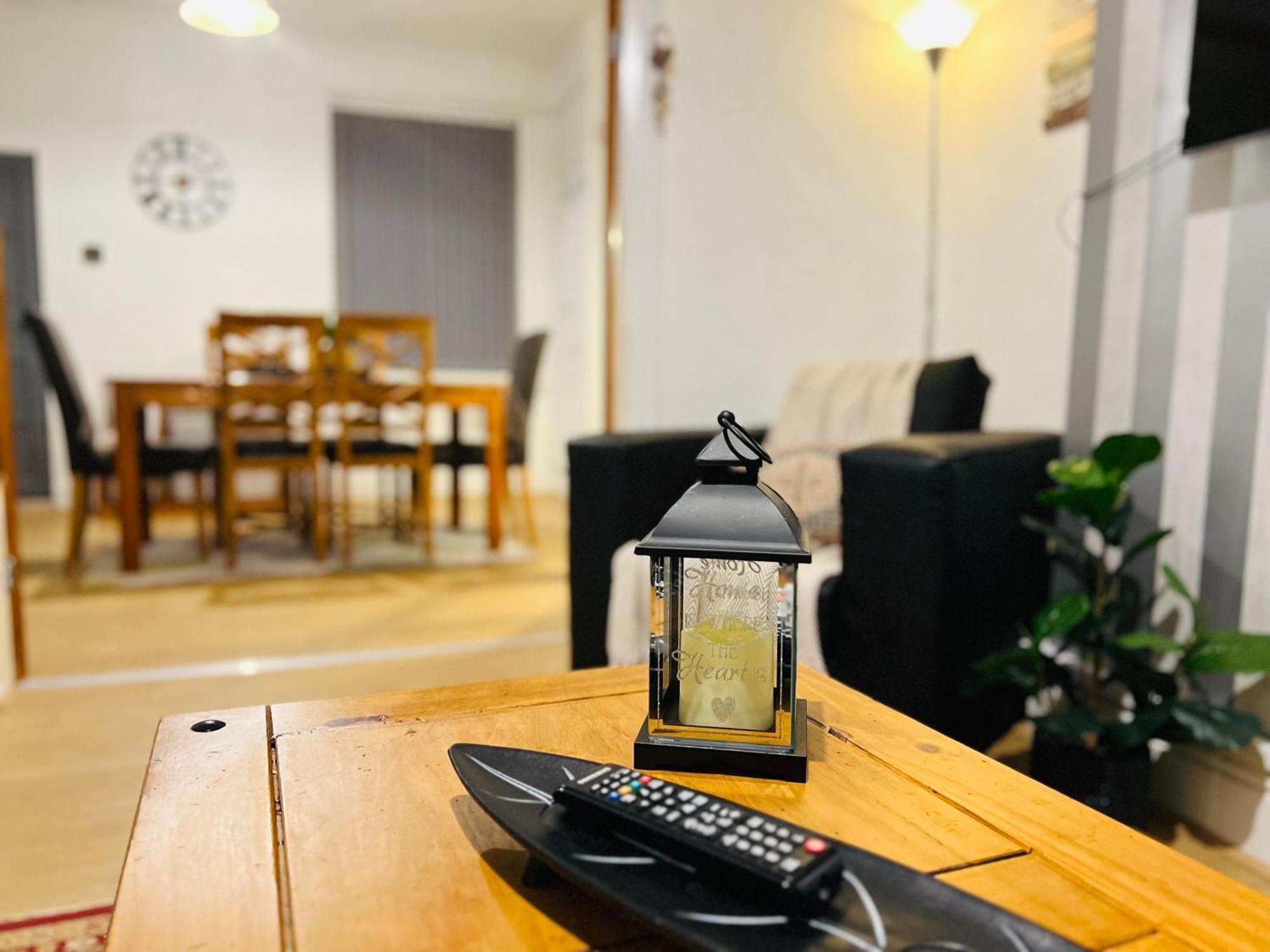 Cosy 3bdr In Levenshulme-close To Centre And Stockport Town- Free Parking- Wifi Casa de férias