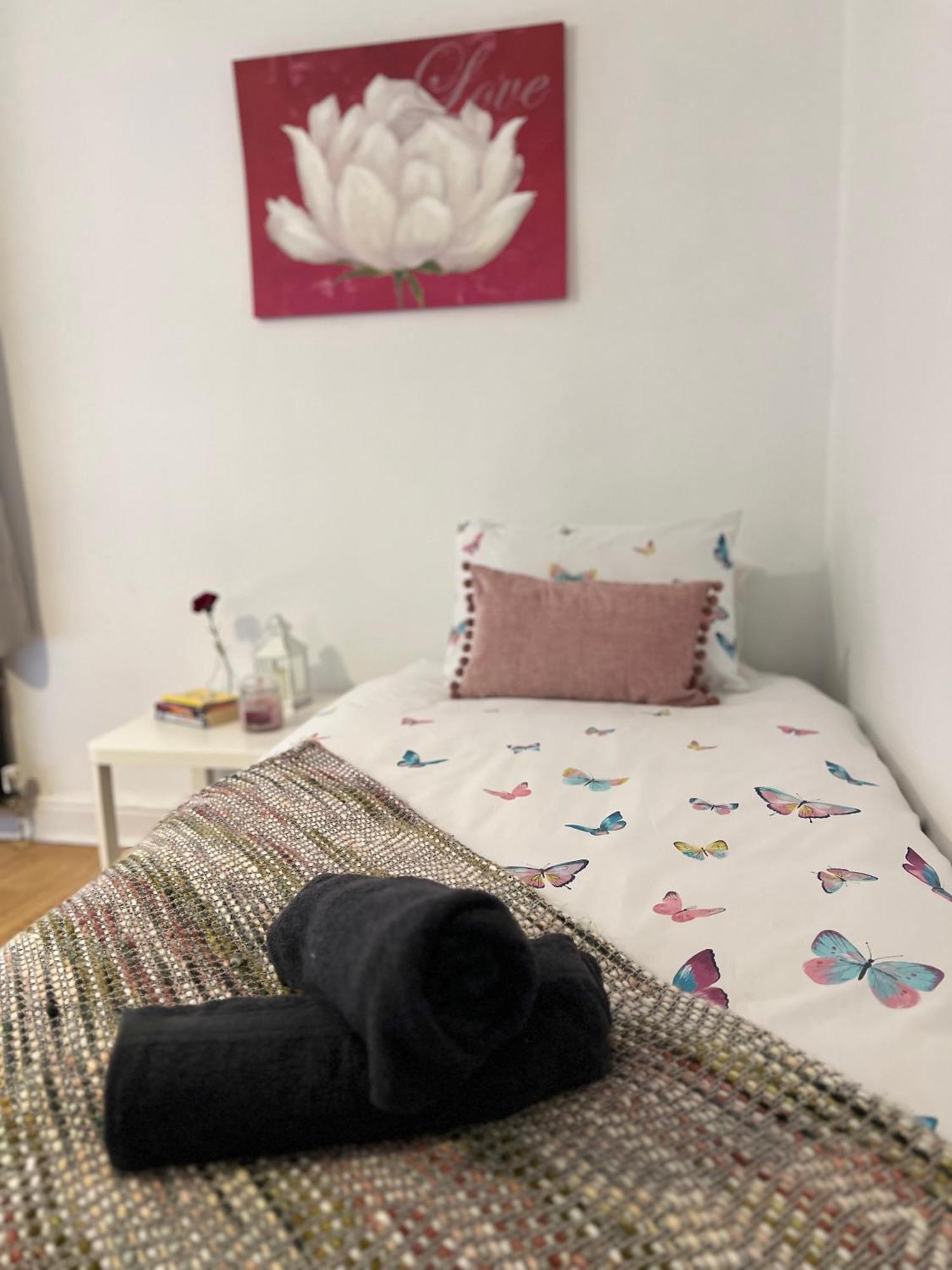 Cosy 3bdr In Levenshulme-close To Centre And Stockport Town- Free Parking- Wifi Casa de férias